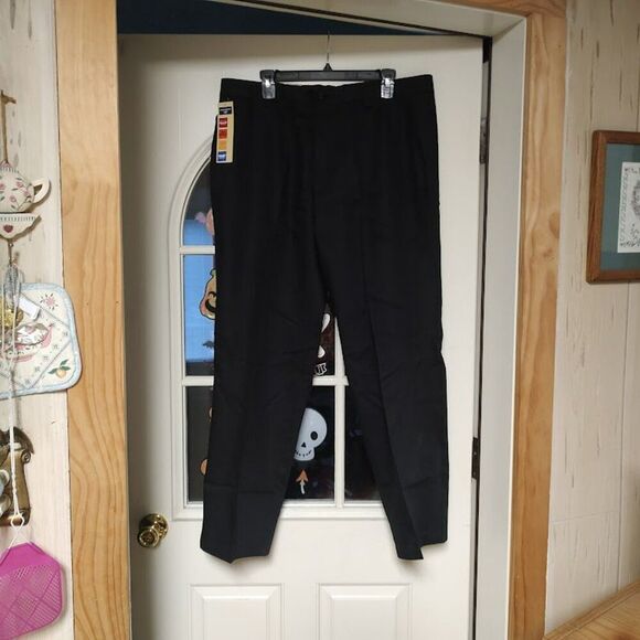 Dockers Other - New Dockers Black Pro Style Khaki Relaxed Fit Pants Size Men's 38/30